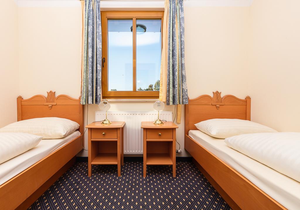 Hotel Fasching Sankt Georgen am Langsee Exterior photo